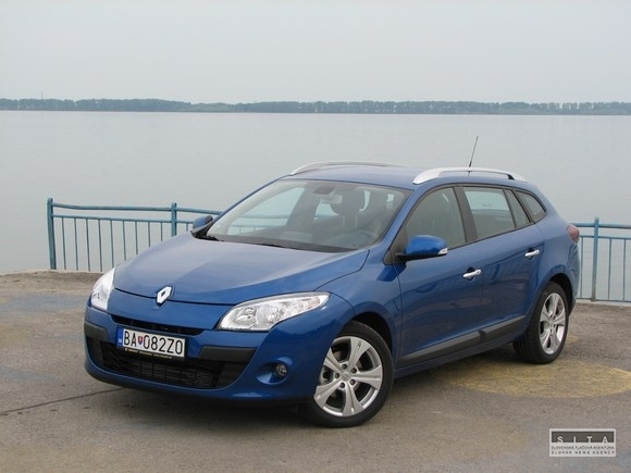 renault-megane-grandtour (2).jpg